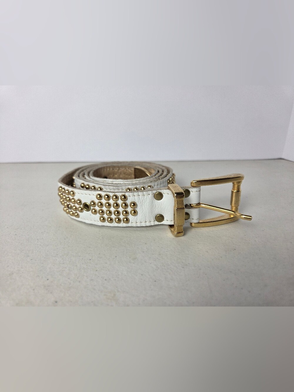 Sand Castle White Belt Studded Gold Buckle Vintage Womens
